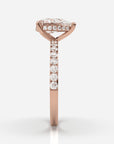 Päron förlovningsring roséguld från sidan – Isabella Hidden Halo & Sidostenar | Ophira & Co