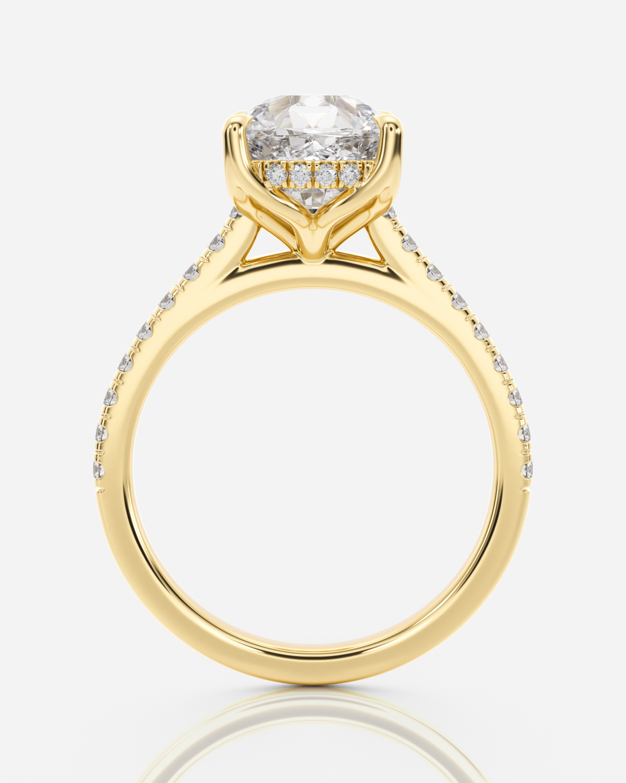 Anastasia Sidostenar & Hidden Halo förlovningsring i 18K guld, vy uppifrån med cushionslipad diamant och sidostenar