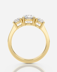 Marceline Trestensring i 18K guld, vy uppifrån med trestensmönster