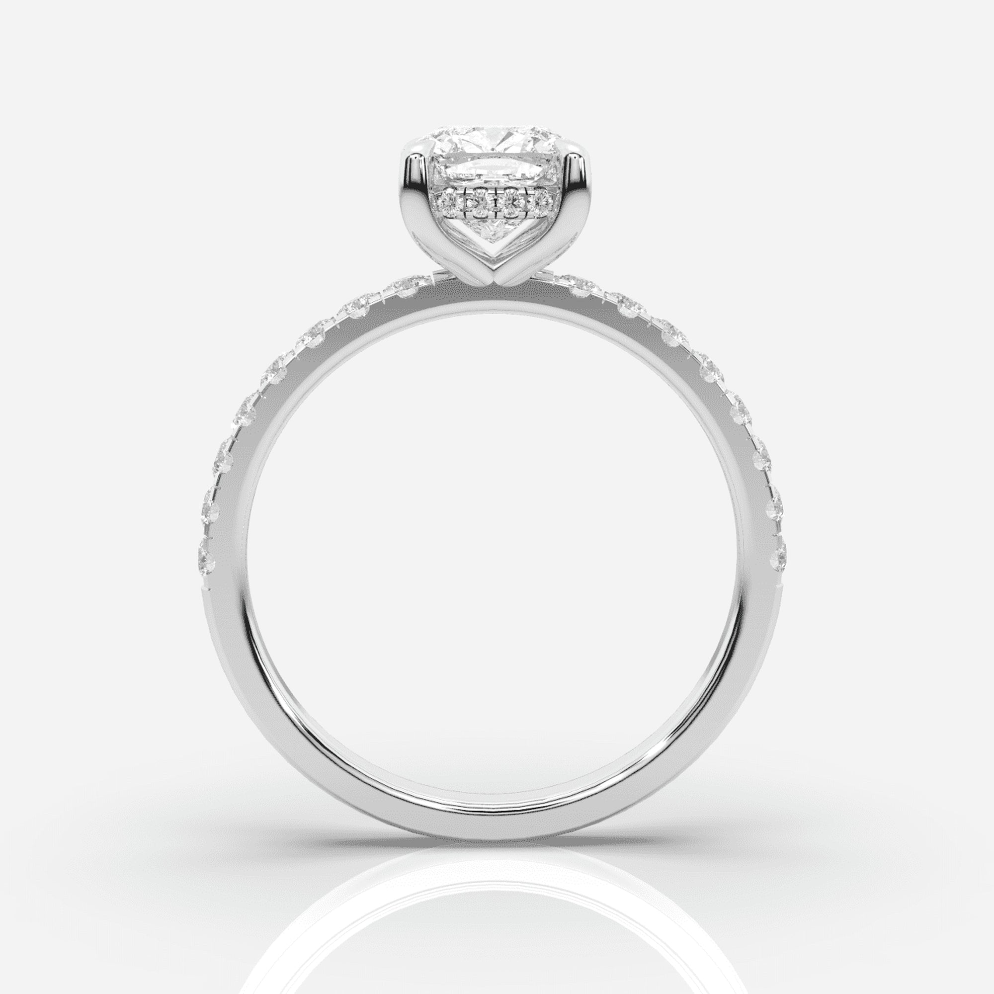 Förlovningsring dam 18K vitt guld framifrån – Isabella Hidden Halo & Sidostenar Kudde | Ophira & Co
