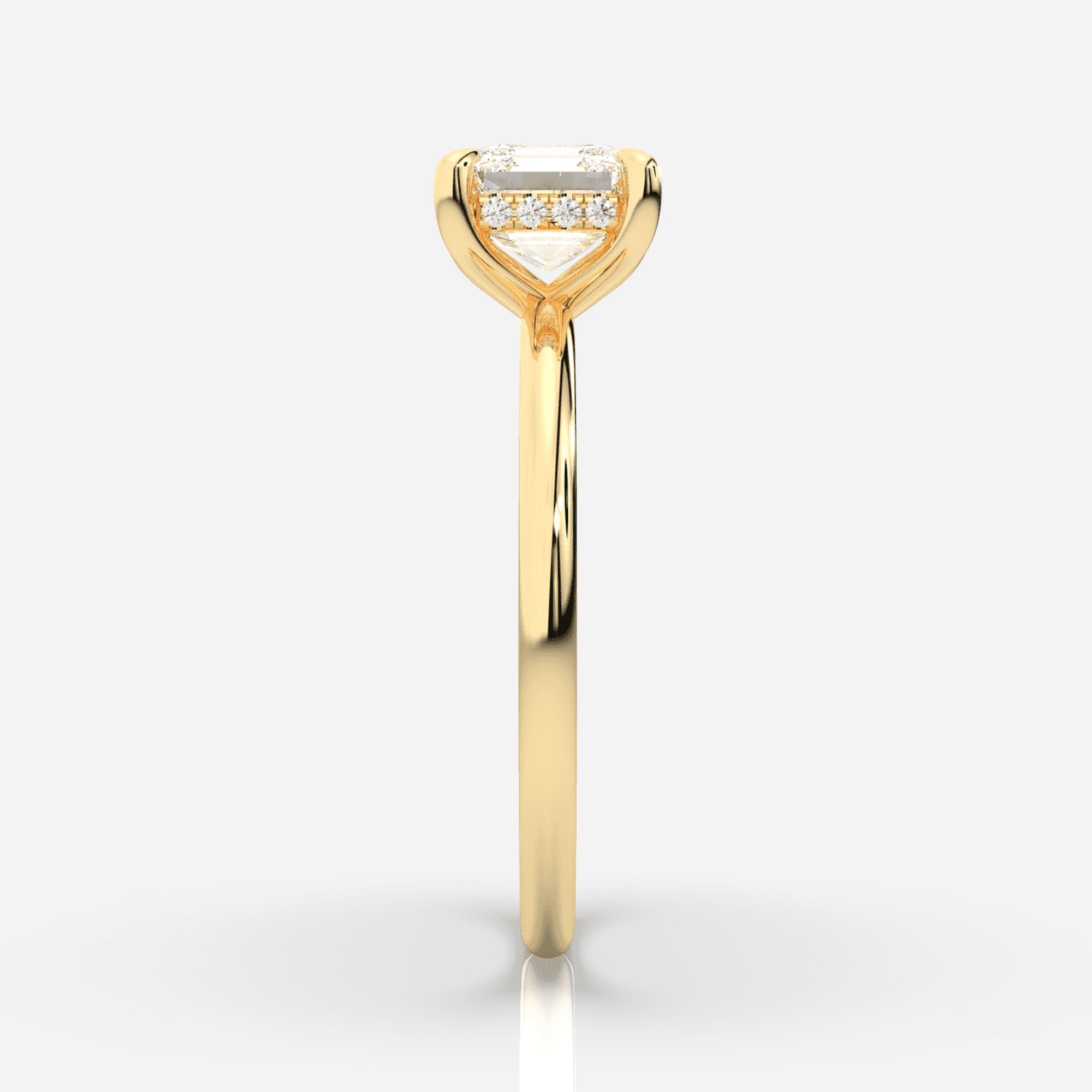 Förlovningsring guld från sidan – Isabella Hidden Halo Asscher | Ophira &amp; Co
