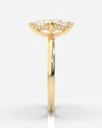 Förlovningsring guld från sidan – Isabella Hidden Halo Marquise | Ophira & Co