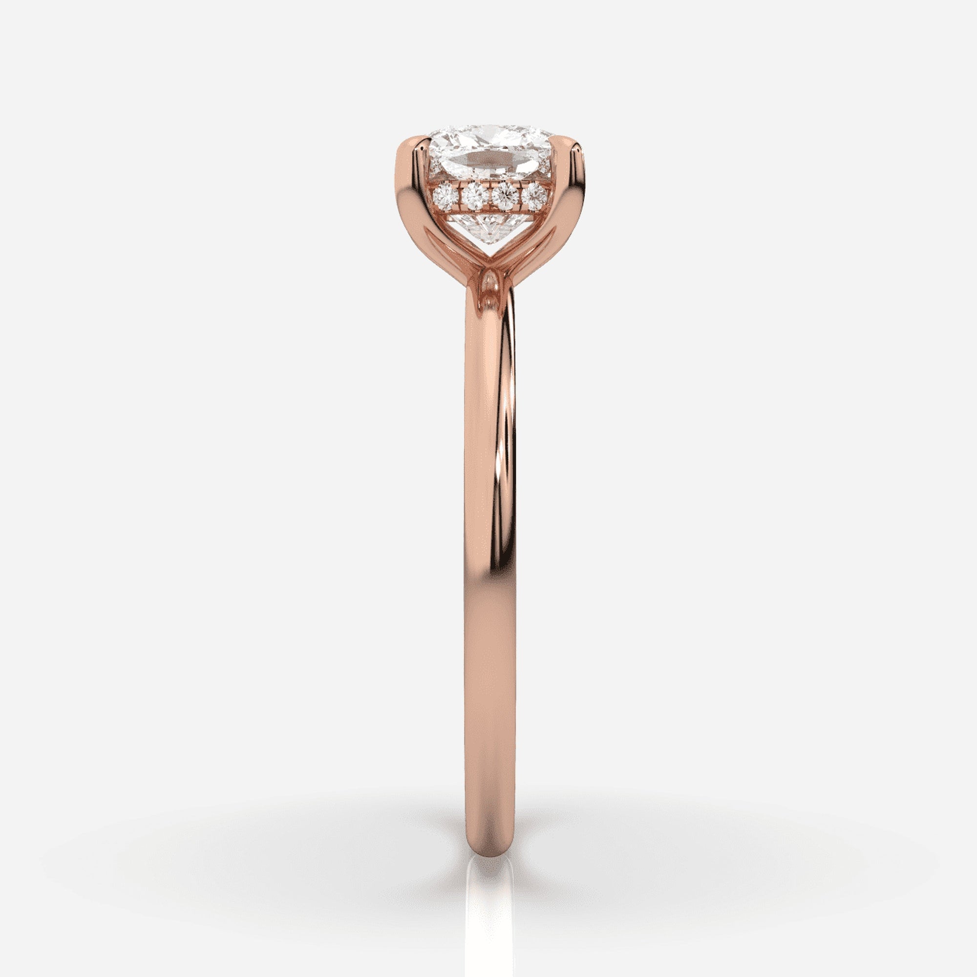 Förlovningsring roséguld från sidan – Isabella Hidden Halo | Ophira &amp; Co
