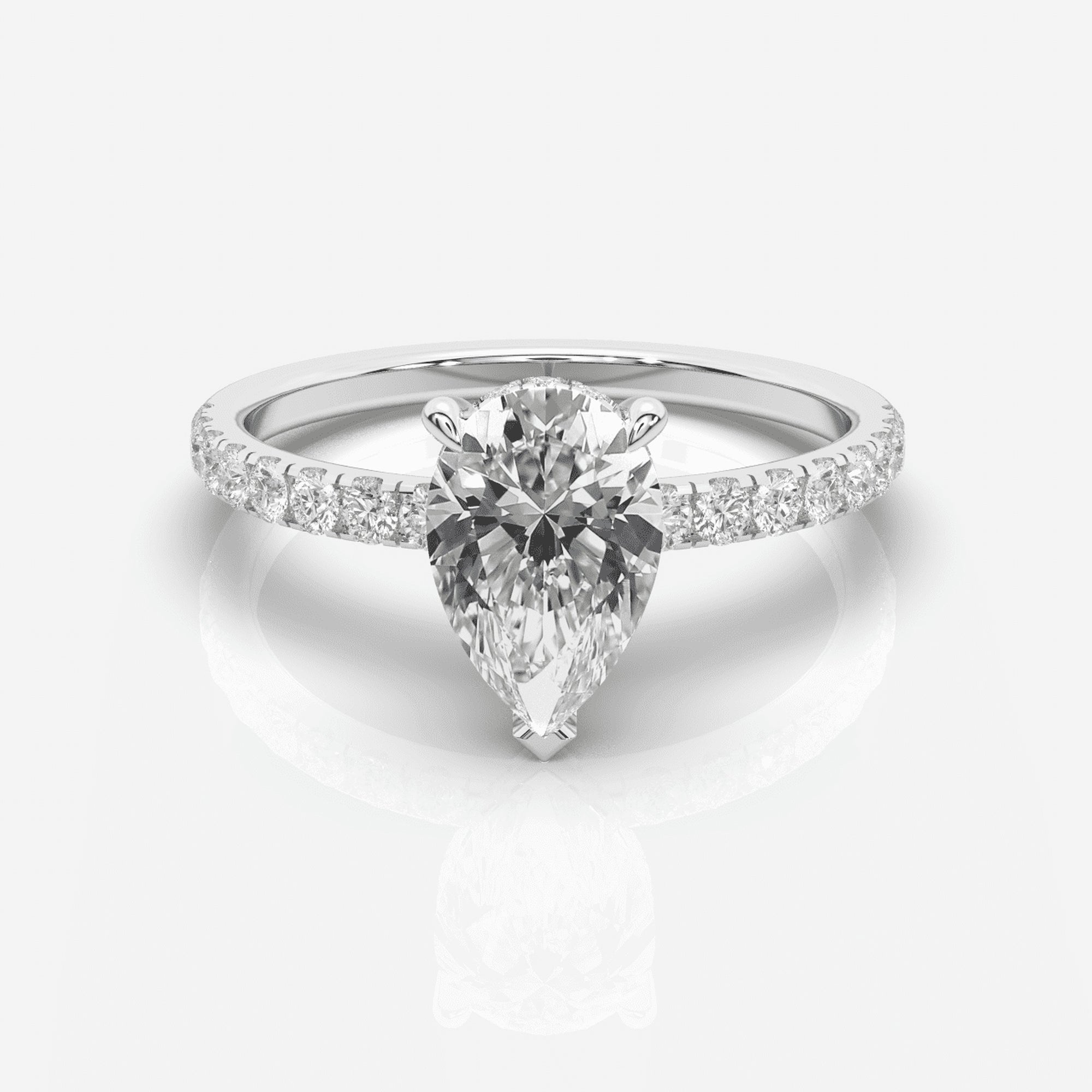 Päron förlovningsring 18K vitt guld – Isabella Hidden Halo & Sidostenar | Ophira & Co